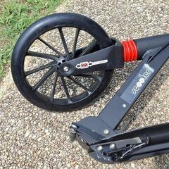 折りたたみ式 キックボード キックスクーター 大人用 子ども用 10インチ 大径ホイール ブレーキ付 アルミ製の画像