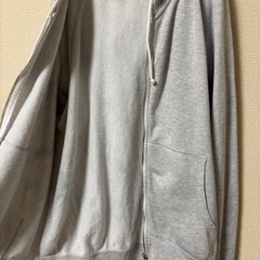 定価3万円　GALERIE VIE  パーカーの画像