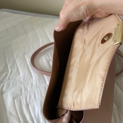 ショルダーバッグ　薄ピンク　かわいいの画像