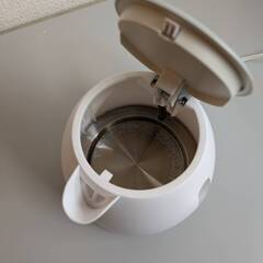 電気ケトル　1リットルの画像