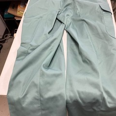 W2508-222 カーゴパンツ グリーン 中古美品の画像