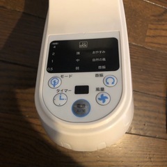 壁掛け　扇風機の画像