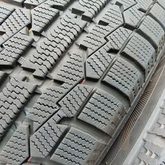 冬15インチ 日本製175/65R15【~90％富山】アクア ヴィッツ カローラ ポルテ フィット シャトル スイフト キューブ 冬 トーヨー 東洋 TOYO 中古4本の画像