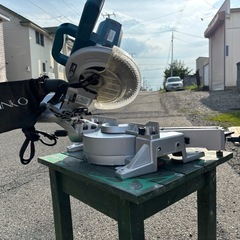 ⭐️激安⭐️卓上スライド丸鋸　新興製作所　　の画像