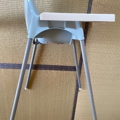 アンティロープ　IKEA ハイチェア　ベルトと机付き　帰省用に？の画像