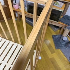 ベビーベッドの画像