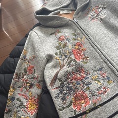 Dior刺繍パーカーの画像