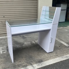 A640♠️LOWYA ネイルデスク 棚付き ガラス天板の画像