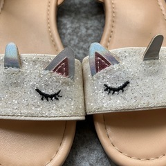 子供　サンダル　ユニコーン　H&M 19センチの画像
