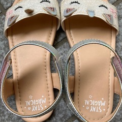 子供　サンダル　ユニコーン　H&M 19センチの画像
