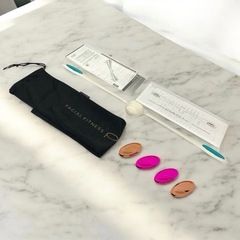週末値下げ‼️FACIAL FITNESS PAO 7モデル ホワイト 説明書付き 重り付き フェイシャルフィットネス 美容 箱付き 自宅保管品 現状品の画像