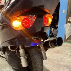 フォルツァ250の画像