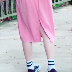 ピンクスカートの画像