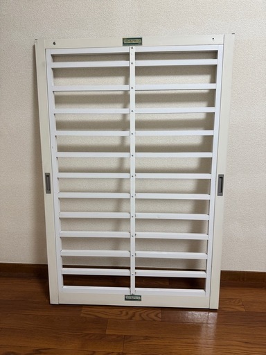 窓からの転落防止　マドモアセーフ