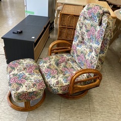 【ジモティー割引で最大15％OFF⭐️】 ラタン回転チェア オットマン付きの画像