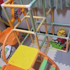 アンパンマンブランコとジャングルジムの画像
