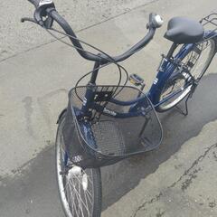 26インチ 🚲 中古 自転車 11,800円 🔁3段切替 🔑鍵新品 💡オートライト付 新規防犯登録料コミ 885の画像