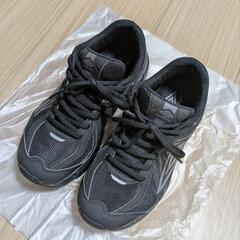 UMBRO スニーカー 23センチの画像