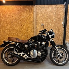 cb1100 車検r8年10月　低走行距離
の画像