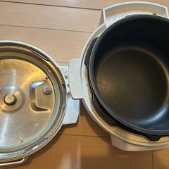IRIS OHYAMA アイリスオーヤマ　電気圧力鍋　4.0L PC-MA4-Wの画像
