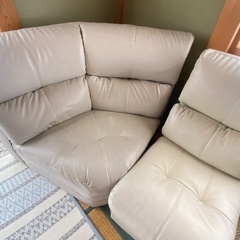 （値下げしました）コーナーソファー（合皮）の画像