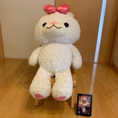 大きいうさぎのぬいぐるみの画像