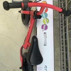 子供用ペダルなし自転車の画像