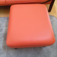 2人掛けソファ＆スツール　セットの画像