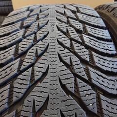 引き取り 225/60R17 ノキアンタイヤ 冬タイヤ 4本の画像