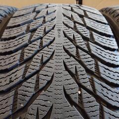 引き取り 225/60R17 ノキアンタイヤ 冬タイヤ 4本の画像