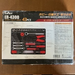 電動工具🛠️　コンビネーションツールセット✨ ホビー 日曜大工 保守点検 ENRICIH ER-4300 1つ部品なし 赤・シルバー の画像