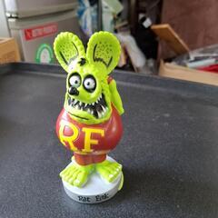 Funko社の「Wacky Wobbler」シリーズのラットフィンク（Rat Fink）のボビングヘッドフィギュアです。の画像