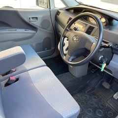 全込み超特価⭐️‼️エアコンバッチリ効きます⭐️‼️車検令和8年3月24日まで有り⭐️‼️タイミングチェーンエンジン⭐️‼️元法人使用のリースアップ車⭐️‼️安心の修復歴無し⭐️‼️ダイハツ ムーヴ⭐インパネAT⭐️フル装備⭐️電動格納式ドアミラー⭐キーレス⭐️ベンチシート⭐CDデッキ⭐️『令和7年度自動車税も、リサイクル料も、全てコミコミの超特価』‼️『更に千葉＆成田ナンバー管轄は名変代行無料サービス』‼️『圧倒的な安さ』‼️『超激安早い者勝ち』‼️の画像
