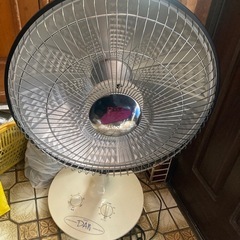 綺麗なハロゲンヒーターの画像
