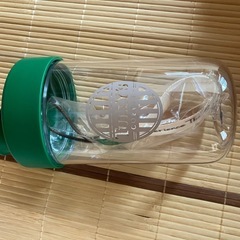 タリーズ　ストラップ付き　トライタンボトル　の画像