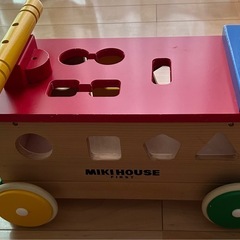 ミキハウス　パズルバス　木のおもちゃ　乗れるの画像