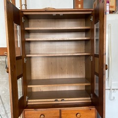 【非対面】食器棚(車庫で工具入れとして使用)傷・汚れあり【上下取り外し可能】の画像