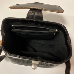 【お渡し済み】本革のレトロバッグの画像