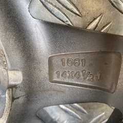 中古タイヤ＆ホイルの画像