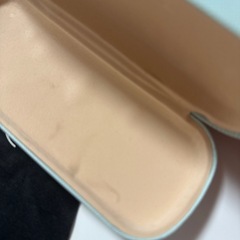 リボンメガネケースの画像