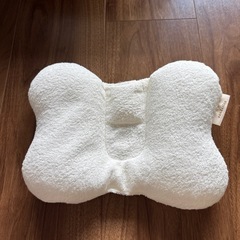 赤ちゃん　枕の画像