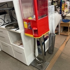 1000円ガチャガチャ　台付　おもちゃの画像