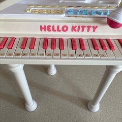 HELLO KITTY （ハローキティ） 電子ピアノ マイク付きの画像