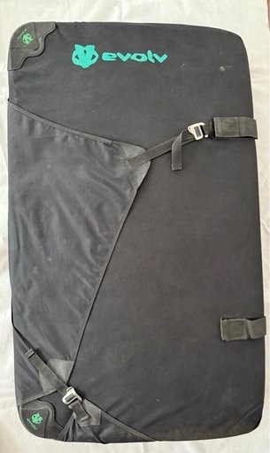 ボルダリング　クラッシュパッド（evolv）