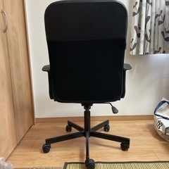【組み立て済み】IKEA RENBERGET レンベルゲットの画像