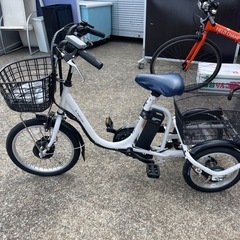 電動アシスト三輪自転車 BEPN18-WHの画像