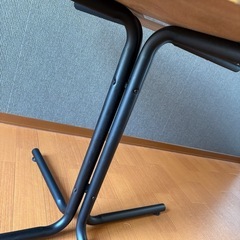 カフェテーブル(スクエア)(交渉中)
の画像