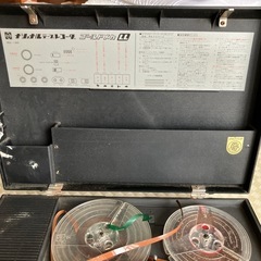 アンティークなテープレコーダーの画像