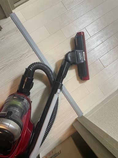 日立　HITACHI 掃除機　CV-TS500 日立 掃除機用ユカノズル CV-TS500-011 (掃除機パーツ) 価格比較