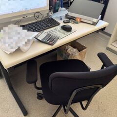 オフィス家具5点の画像